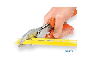 Priemyselné nožnice LOWE 3804 s trapézovou čepeľou a dorazy 45°