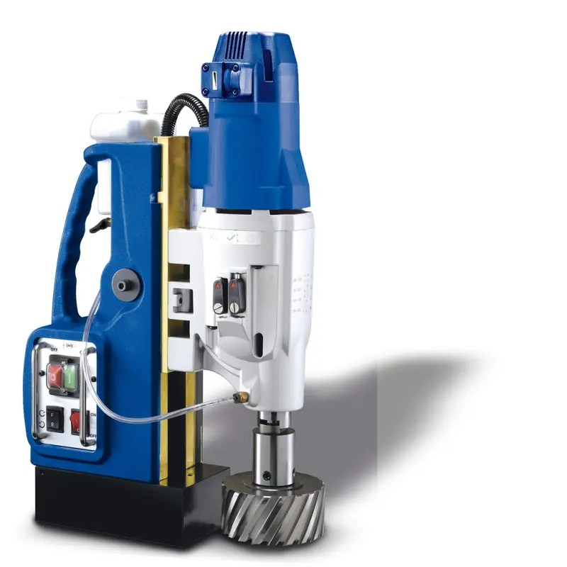 130585-bow-3861204-01-220713