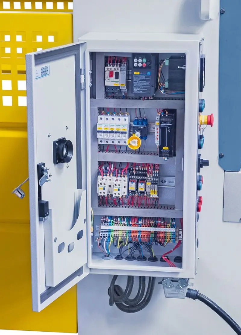 Tabuľové elektromechanické nožnice Bernardo MTE 1100 x 6 mm NCC (BER062048XL)