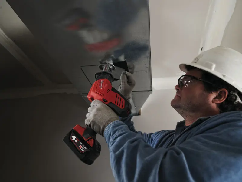 Aku přímočará pila Milwaukee M18 C18 HZ-402B (4,0 Ah) (MI4933501114)