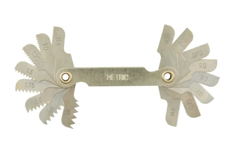 Dvojité závitové měrky metrické Milwaukee, 0,35 mm - 3 mm, 16 plátků, 4932500630