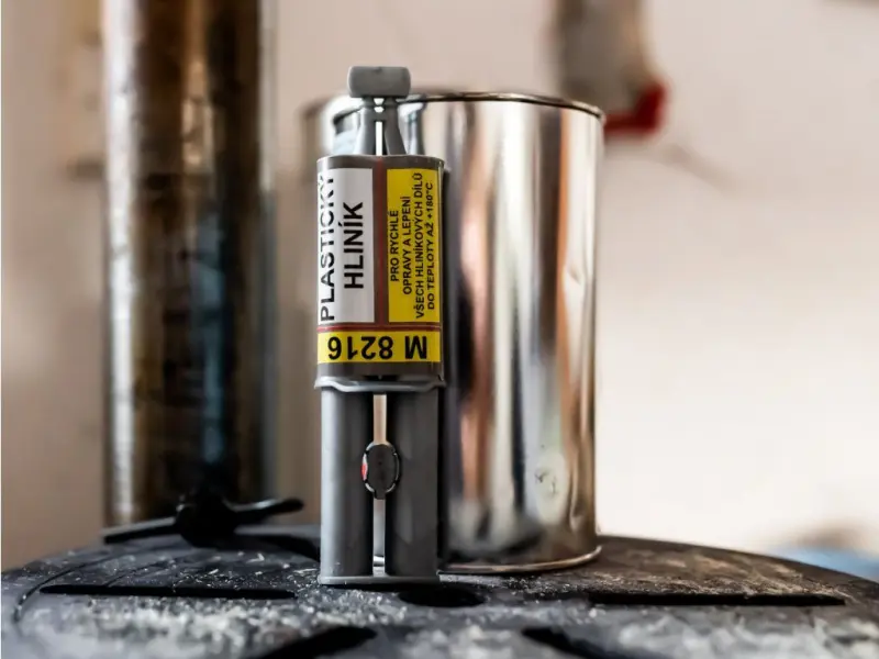 109365-ozm-m8216-plasticky-hlinik-02