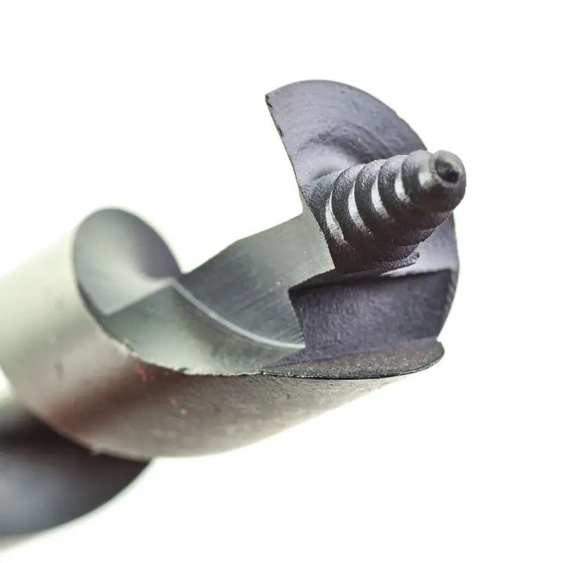 124019-48136762-feat-1