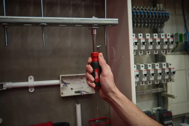 124330-i-magneticke-trubkove-sroubovaky-milwaukee-hollowcore-hex