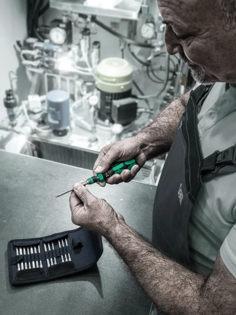 125960-838-ra-r-m-motiv-02-10069