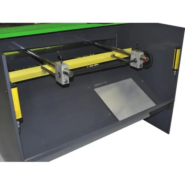 Elektromechanické tabulové nůžky JBS 2000/3 (HMM00733162)