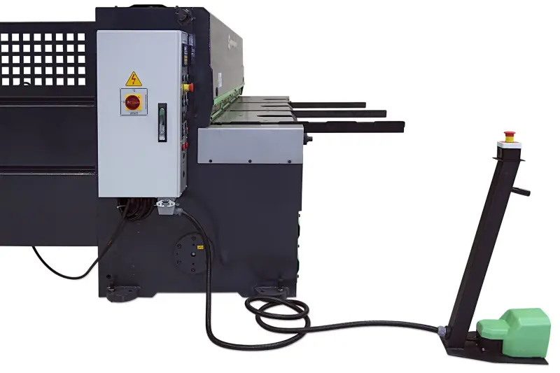 135826-hmm-00738505-03