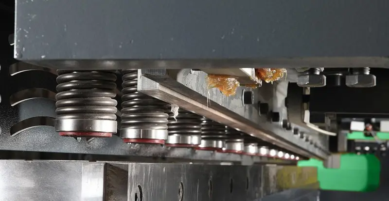 Hydraulické tabulové nůžky HM Machinery HBX 4000-60 (HMM00750154)