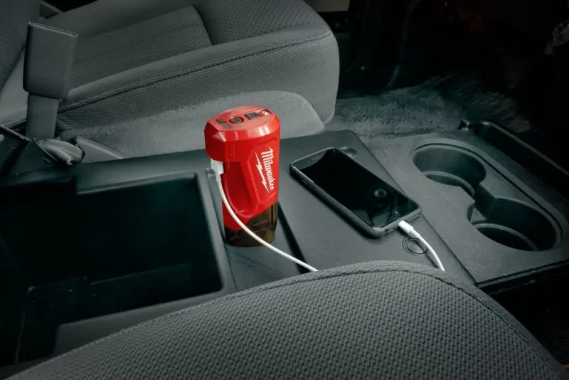 Aku nabíječka / Aku adaptér Milwaukee M12 TC, slot M12, nabíječka USB 2.1A, napájení pro vyhřívané oblečení, 4932459450