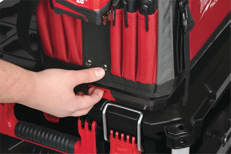 147935-4932464085-feat-2