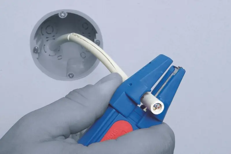 148237-51000100-universal-no-100-2-ci