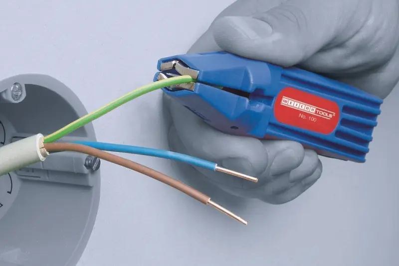 148237-51000100-universal-no-100-3-ci