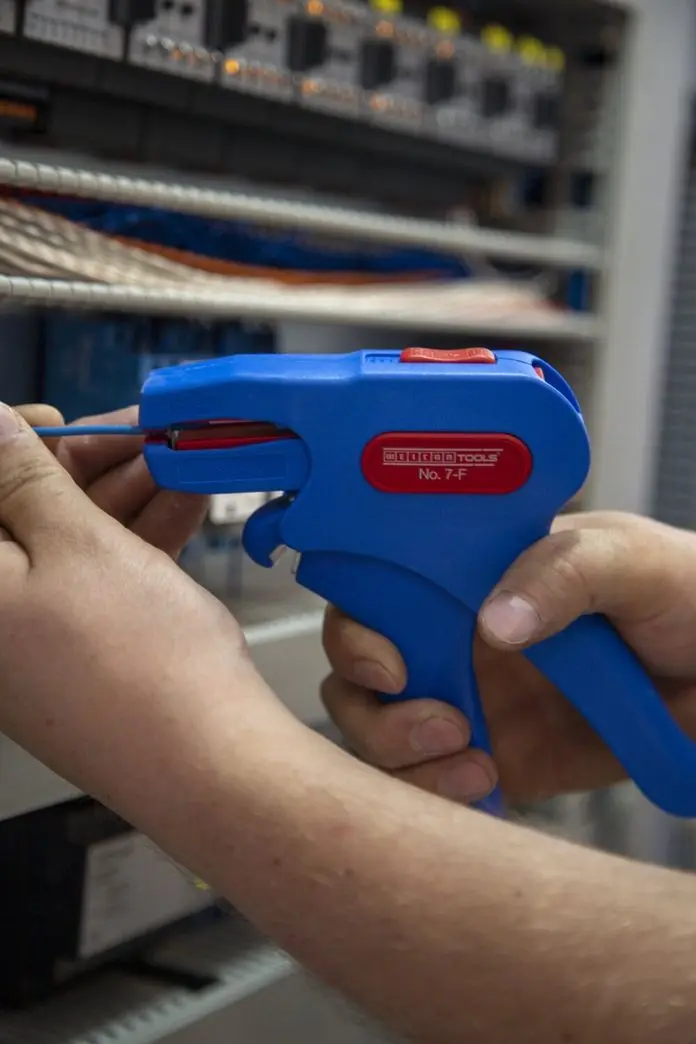 Odizolovač plochých kabelů Weicon No. 7-F (WEI51001007)