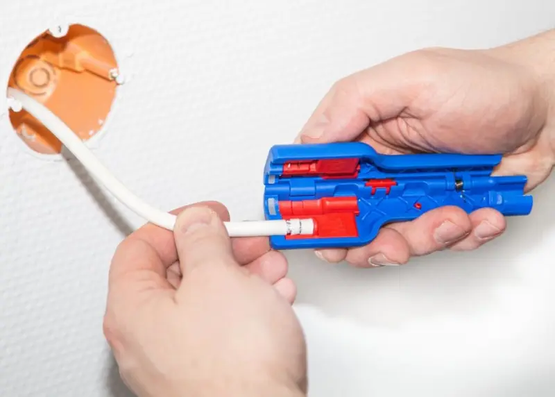 Odizolovací nástroj Weicon Coax-Stripper No. 1 F Plus na koaxiální kabely (WEI52000001)