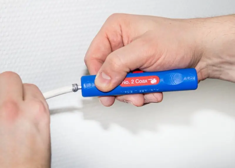 Odizolovací nástroj Weicon Coax-Stripper No. 2 na koaxiální kabely (WEI52000002)