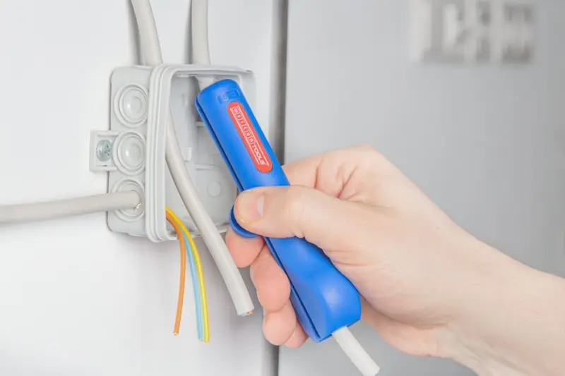 Odizolovací nástroj Weicon Round Cable Stripper No. 13 (WEI52000013)