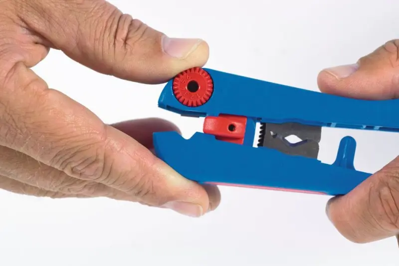 Odizolovací nástroj Weicon Data-Strip No. 30 (WEI52000030)