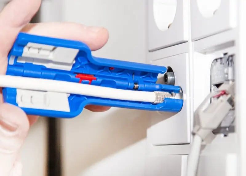 Odizolovací nástroj Weicon Coax Stripper No. 1 F Plus na koaxiální kabely (WEI52002001)