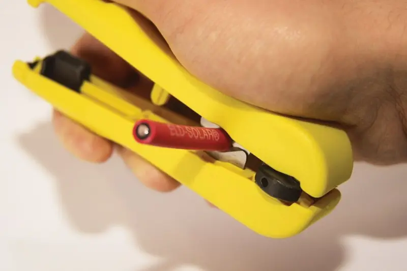 148369-52002003-mini-solar-no-3-4