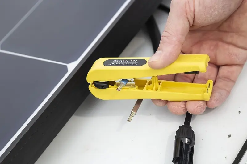 148369-wei52002003-1