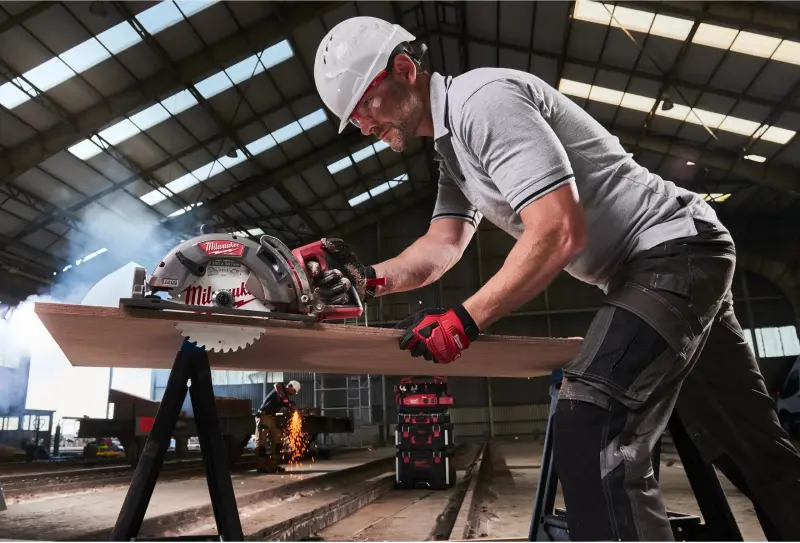 150221-4932471290-05