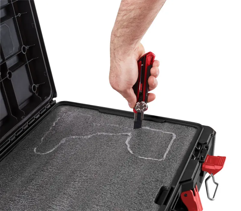 150536-4932471428-feat-10