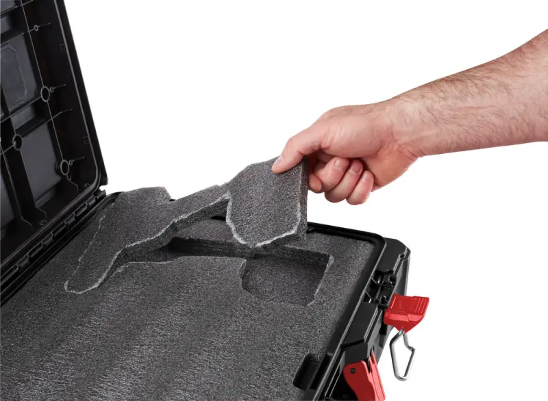 150536-4932471428-feat-11