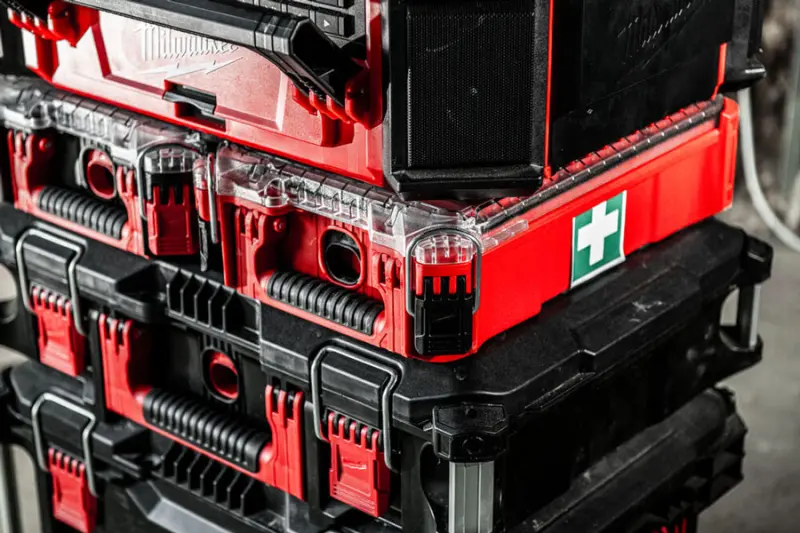 155374-4932478879-10