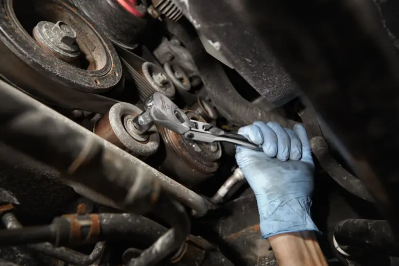 Přepínací ráčna 3/8" MI4932479652 s výkyvnou hlavou (MI4932479652)