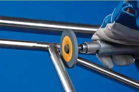 Netkaný brusný kotouč Pferd Polinox PNER-MW 7506 SiC F pro koutové broušení (PF4007220355558)