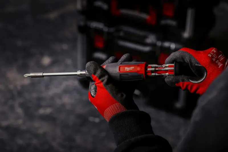 161769-mi4932480582-10-racnovy-sroubovak-s-ulozistem-bitu-milwaukee-multi-bit-14v1-sada-14-dilu