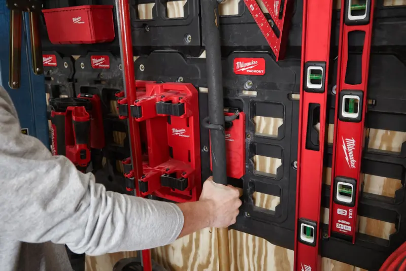 162098-4932480703-app-1