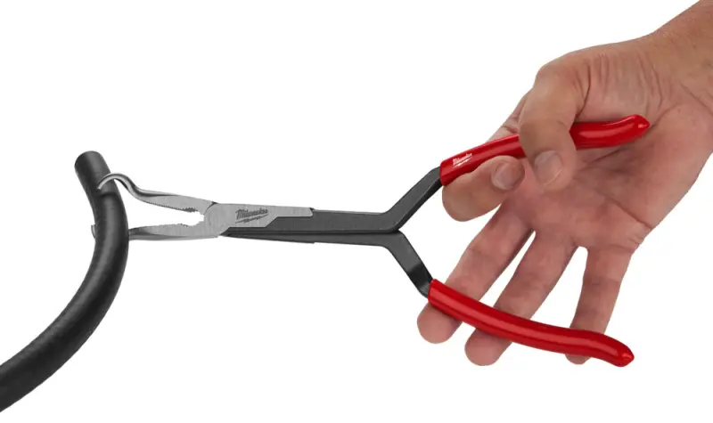 165166-4932492502-feat-3