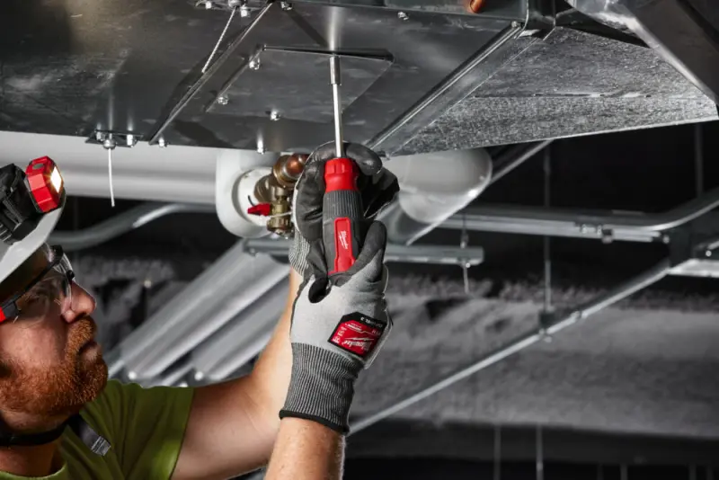 167093-mi4932492806-8-sroubovak-s-ulozistem-bitu-milwaukee-multi-bit-14v1-sada-15-dilu