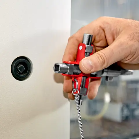 169318-00-11-06-v01-04