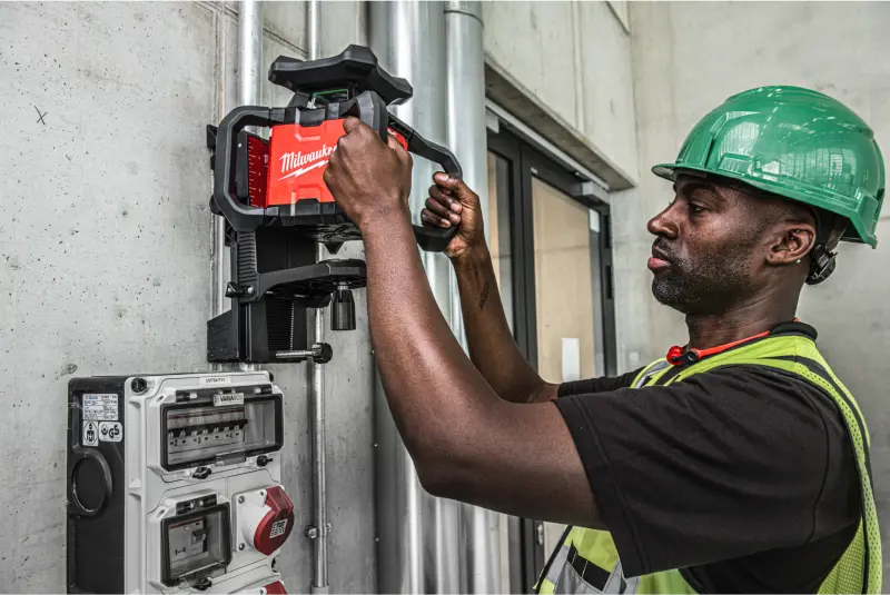 Nástěnný držák laseru Milwaukee LWM pro rotační a líniový laser M12, 4932493201