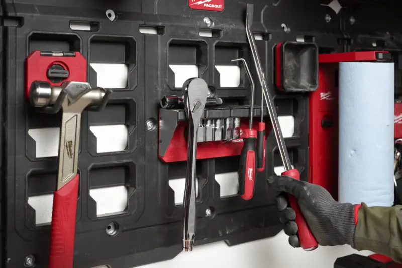 169789-4932493378-app-1