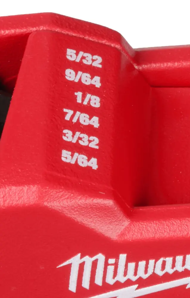 170283-4932493614-feat-1