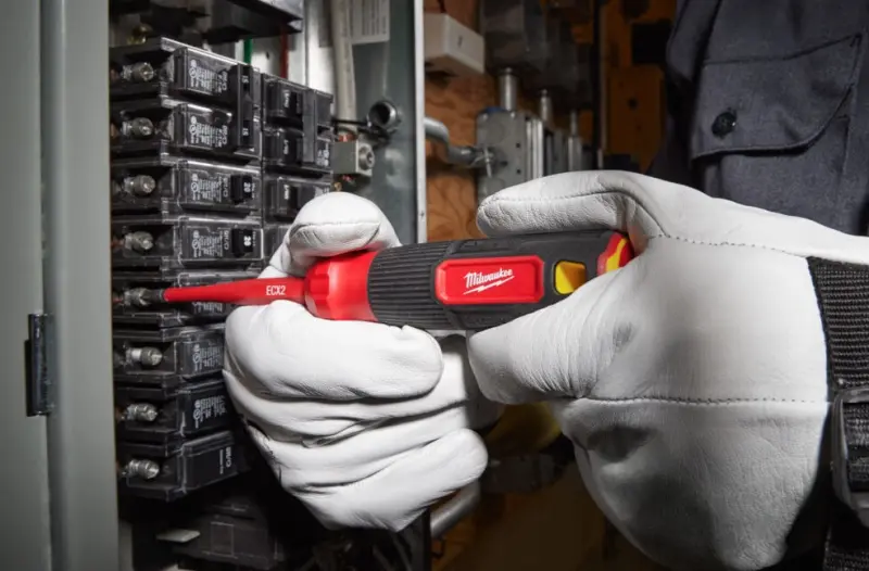 Izolovaný multibitový šroubovák Milwaukee 10 v 1 (4932493657) (MI4932493657)