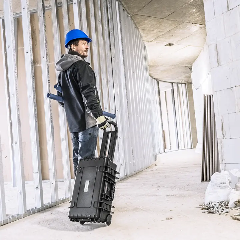 171179-002133le-00-pow-a-03