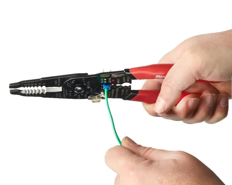 Víceúčelové odizolovací kleště s krimpovací funkcí Milwaukee 4932493816 (MI4932493816)