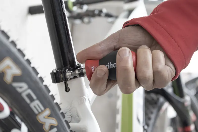 172176-wiha-43613-05