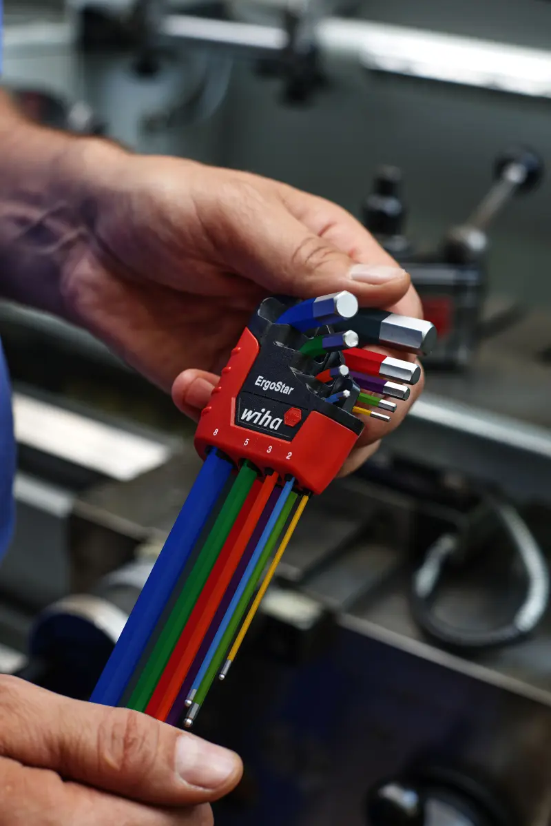 172620-wiha-43850-sb369re9f-01