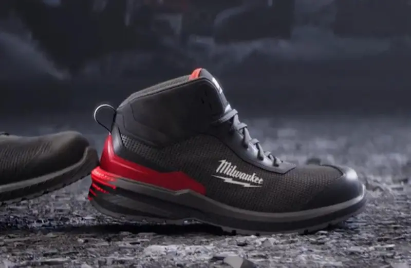 Bezpečnostní obuv, vodoodpudivá kůže nubuk, systém BOA® Fit Milwaukee Flextred™  S3S B1M110133 ESD SC FO SR černá barva (vel.39), 4932498122 (MI4932498122)