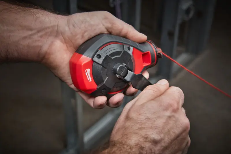 Značkovací šnůra Milwaukee křídová jemná + náhradní náplň červená 4932498390 (MI4932498390)