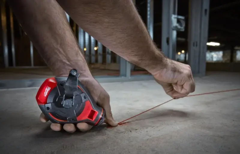 Značkovací šňůra Milwaukee BOLD LINE, šířka 1,5 mm, délka max. 30 m, červená náplň 85g, 4932498391