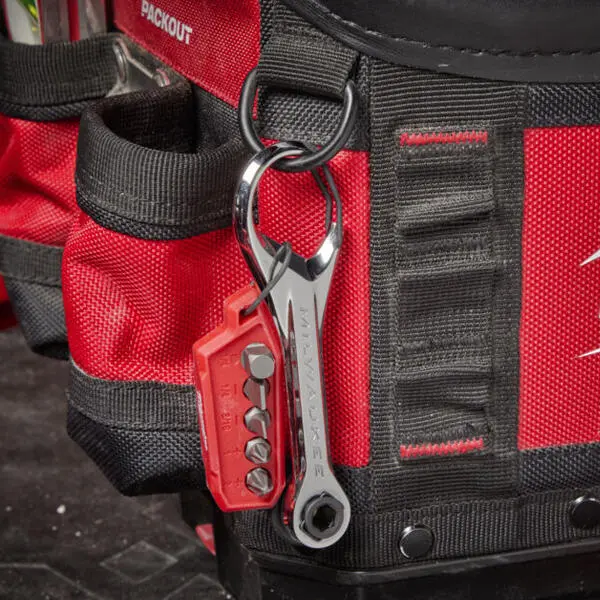 173711-4932498792-04