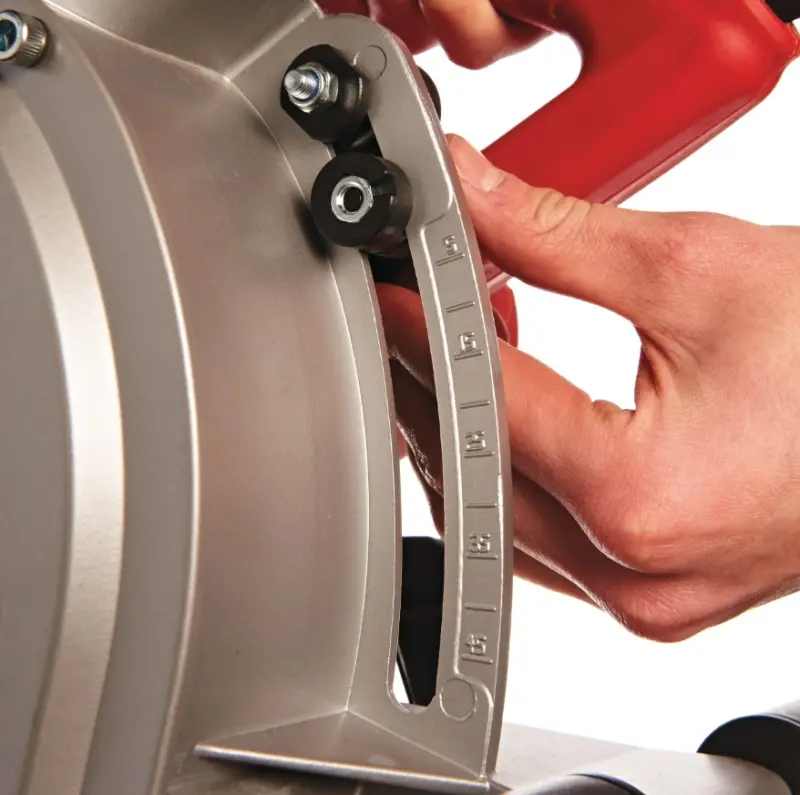 Drážkovací frézka na zdivo 150 mm Milwaukee WCS 45 (MI4933383350)