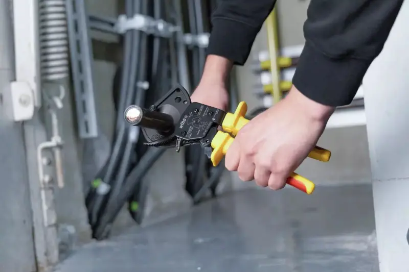 174711-wiha-46674-04