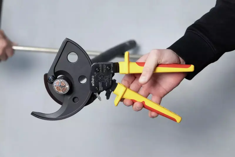 174721-wiha-46675-03